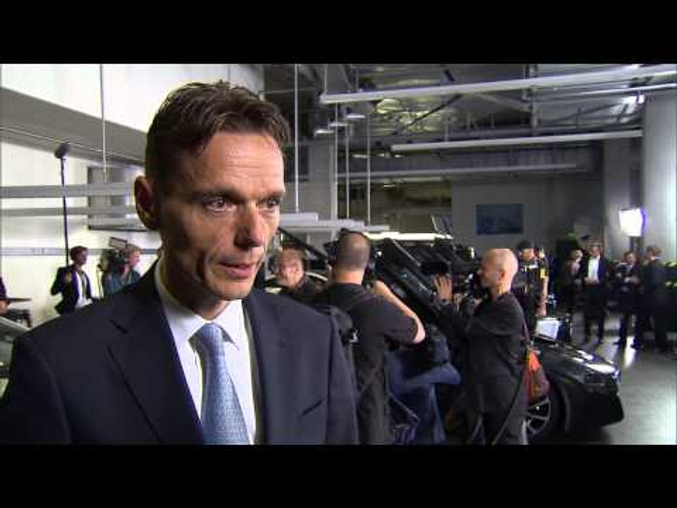 First Delivery to Customers of the BMW i8 - Roland Krüger, President BMW Deutschland | AutoMotoTV