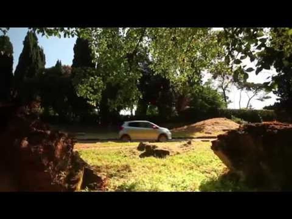 Citroen C1 Trailer | AutoMotoTV