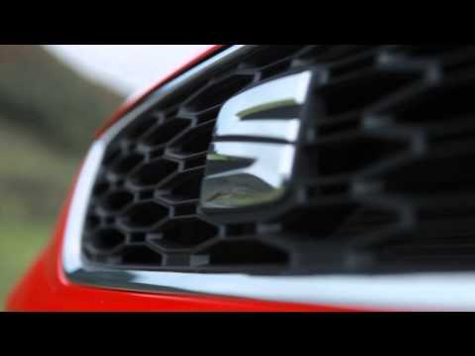 Seat Leon Red Studio shots