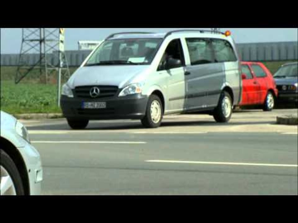 BMW Car to X Communication, Intersection Assistant