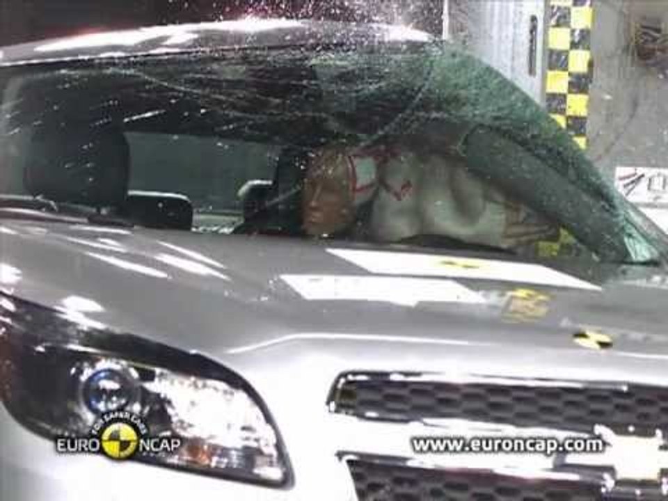 Chevrolet Malibu Crash Tests 2011