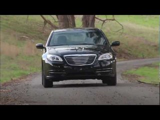 2012 Chrysler 200 Running Footage and Beauty Shots