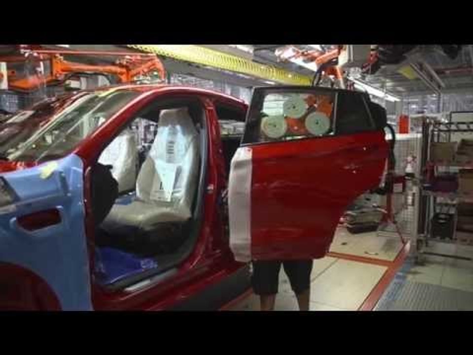 BMW X3 and X4 Production in South Carolina -  Assembly | AutoMotoTV