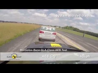 Mercedes-Benz GLA-Class - AEB Test 2014 | AutoMotoTV