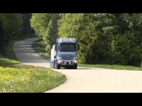 Commercial Vehicles IAA 2014 - Mercedes-Benz Actros SLT - Part 2 | AutoMotoTV