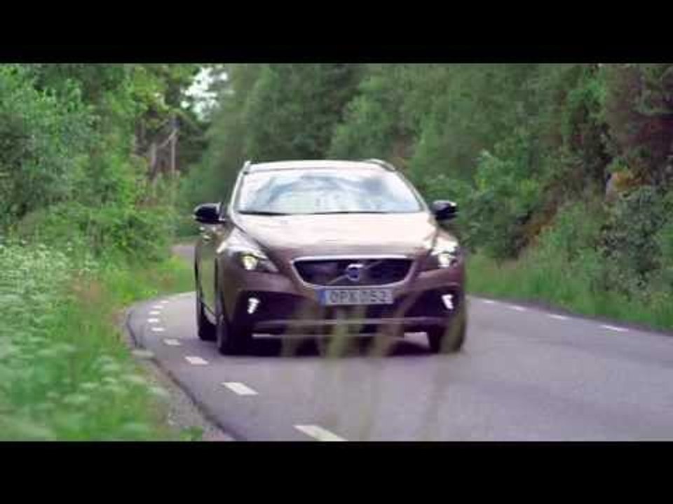 2015 Volvo V40 Cross Country Driving Video Trailer | AutoMotoTV