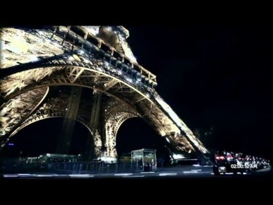 Renault Twizy electrifies the Eiffel Tower