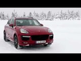 Porsche Cayenne GTS Design on the Snow | AutoMotoTV