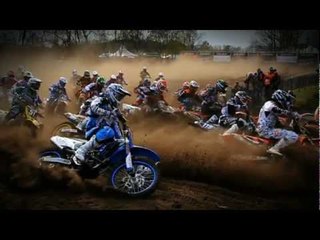 Motocross Action with Honda pilots Goncalves and Bobryshev_eng
