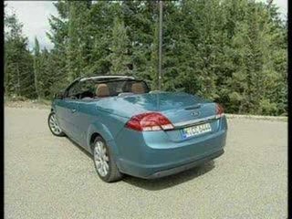 Paris Ford Focus coupe cabriolet (by UPTV)