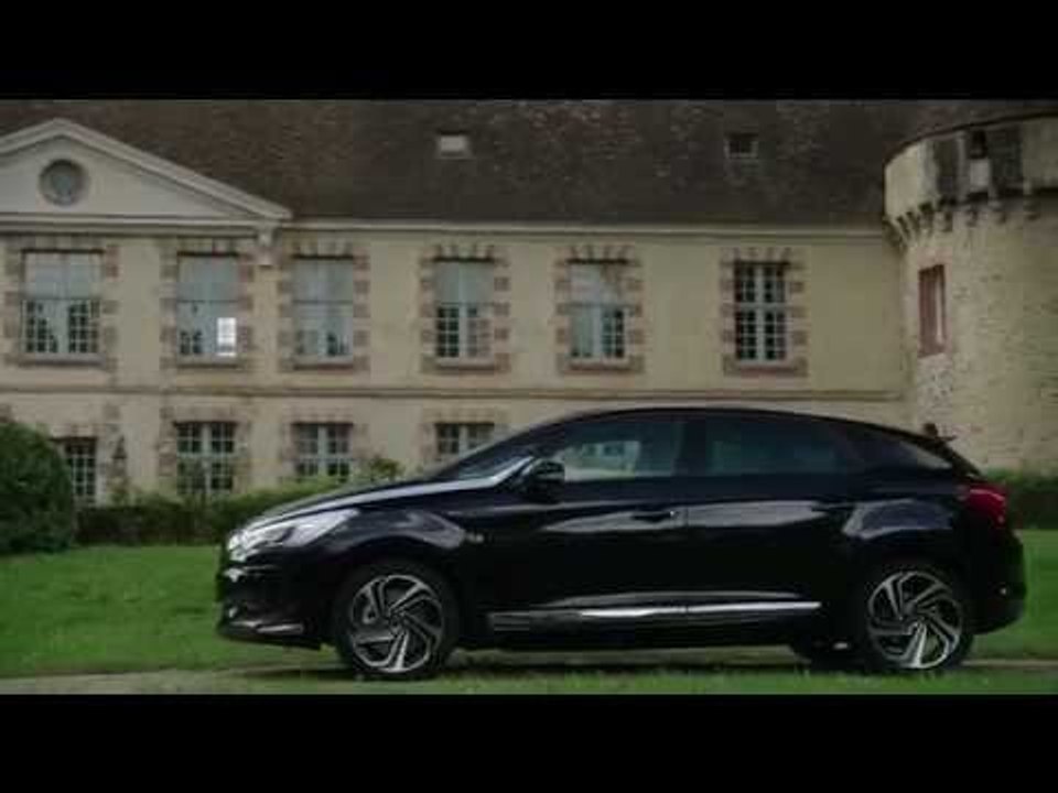 New Citroen DS 5 the symbol of the DS Brand Ext...