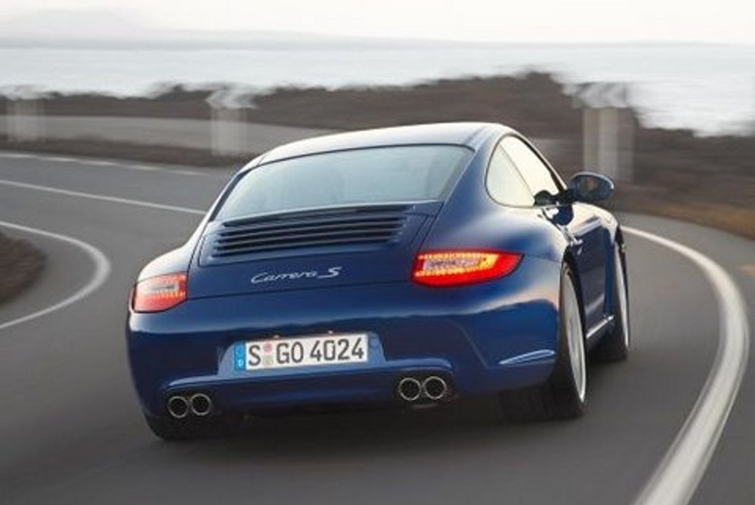 Porsche 911 Carrera 4 Coupé  911 Carrera 4 Cabriolet