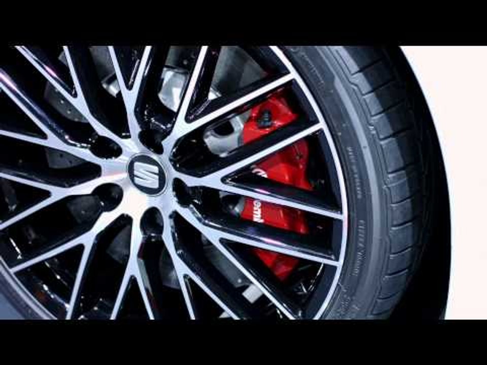 Geneva 2015 - Seat presents the SUV Concept Vision 2020 | AutoMotoTV