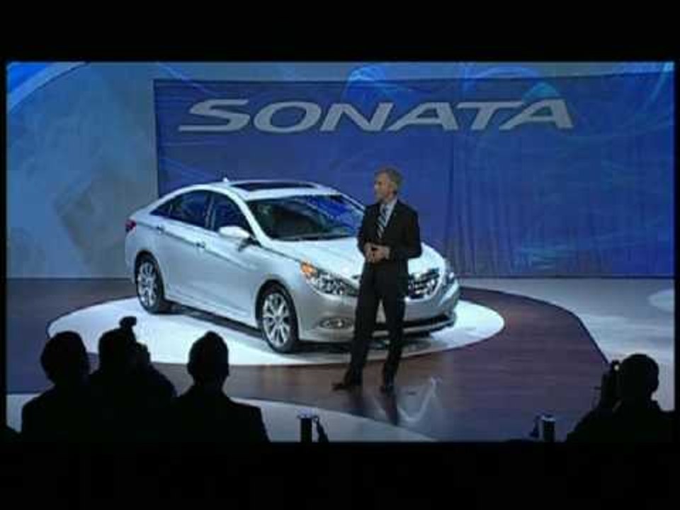 2009 LA Auto Show - 2011 Hyundai Sonata Reveal part 2