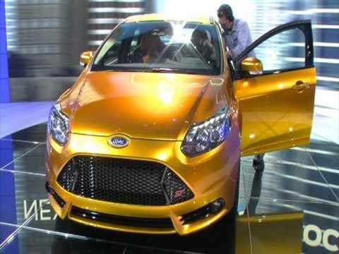 Ford Focus St and C Max Power Meets Family Paris Motor Show 2010