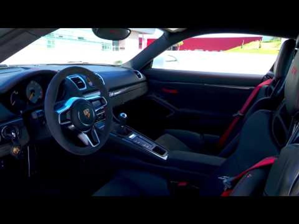 Porsche Cayman GT4 - Carrara White Metallic Design Trailer | AutoMotoTV