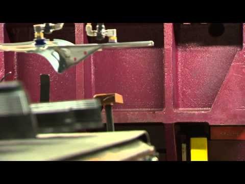 Volkswagen Golf Variant - Production Press Shop | AutoMotoTV