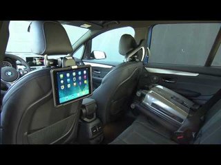 Télécharger la video: The new BMW 220i Gran Tourer Interior Design | AutoMotoTV