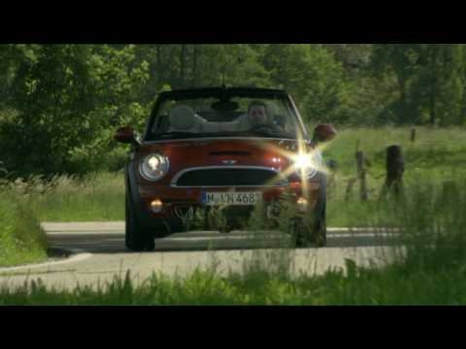 The new MINI Cooper S Cabrio - driving