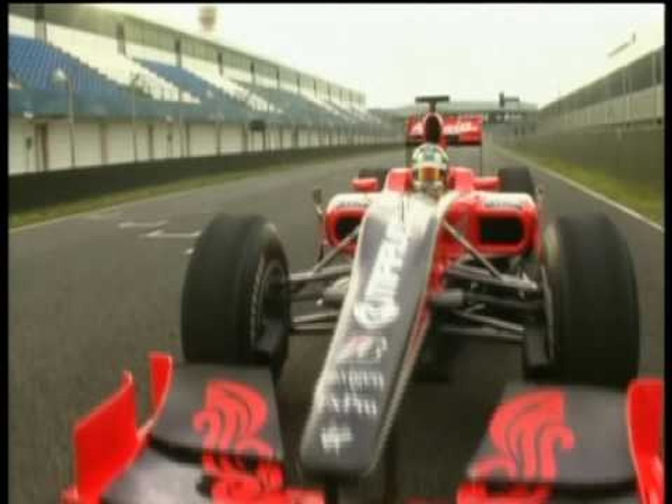 Lucas Di Grassi Virgin Racing on Track