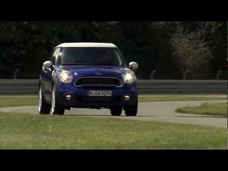 The MINI Paceman   driving scenes