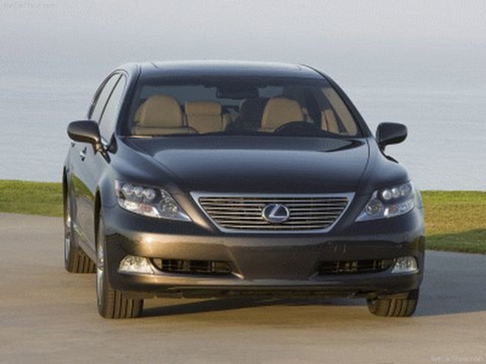 LEXUS LS600h (by UPTV)