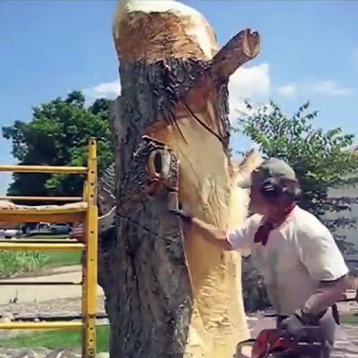 How to make art on tree.