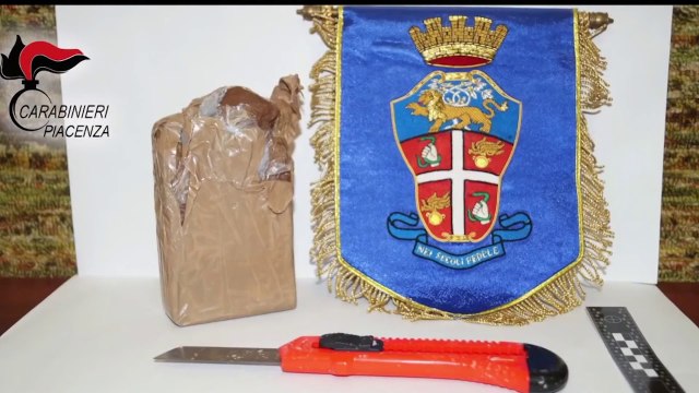 Ora News- Raporti i antidrogës: Shqiptarët, rrjet i gjerë droge në Itali