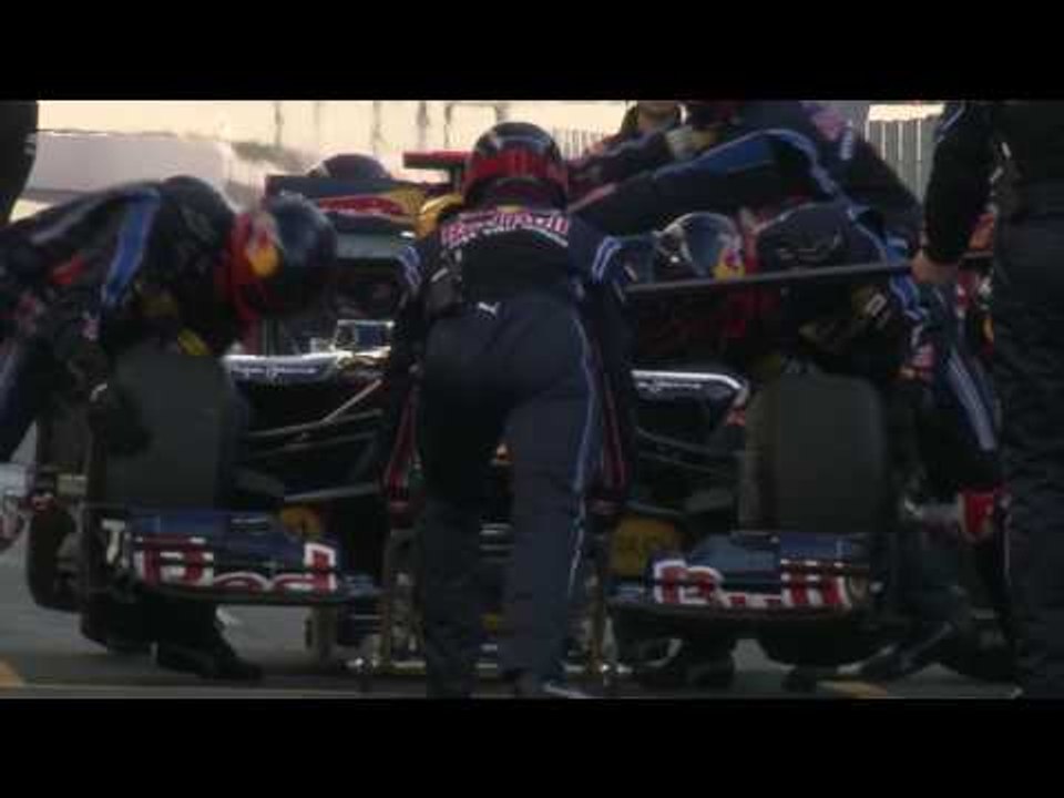 Formula 1 2010 - Red Bull Racing - Trackday Barcelona - Pitstop