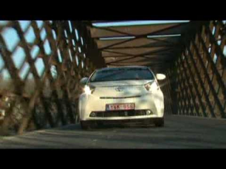 Hot video Toyota iQ
