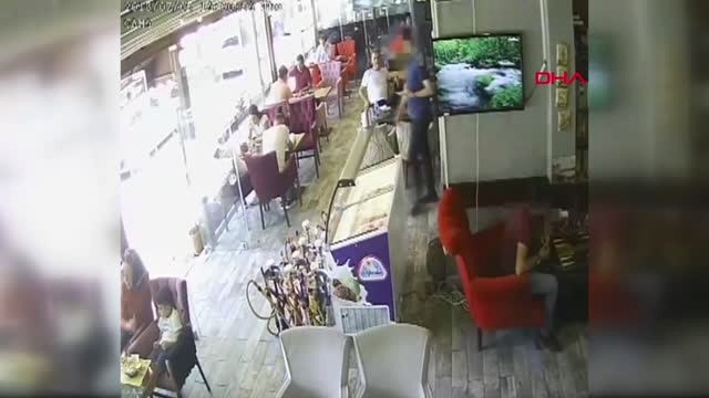 Siber Suçlar Polisine Dolandırıcılık Gözaltısı; Gözaltı Anı Kamerada