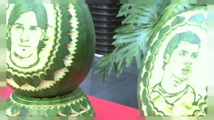 رونالدو وميسي على "البطيخ الصيني"!!