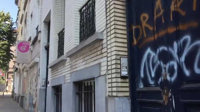 La chaussée d'Ixelles ravagée par les graffitis