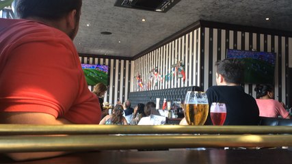 La France en demi, des supporters des Bleus ravis