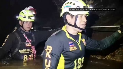 Headcam footage reveals tough conditions facing Thai divers