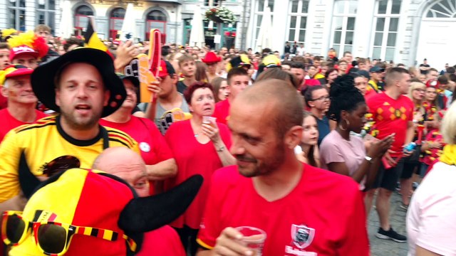 Mons : Belgique-Brésil (2-1) Les supporters en forme à Mons sur la Grand-Place (3/3). Vidéo A.E. Ghislain