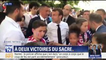 Emmanuel Macron avec 300 jeunes pour regarder France-Uruguay dans le parc de l’Élysée