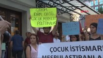 İstanbul Kadiköy'de Çocuk İstismarı Protestosu