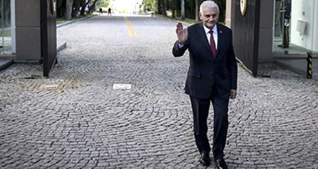 Son Başbakan Olarak Tarihe Geçen Yıldırım'dan Çankaya'da Son Selfie! İşte O Görüntüler