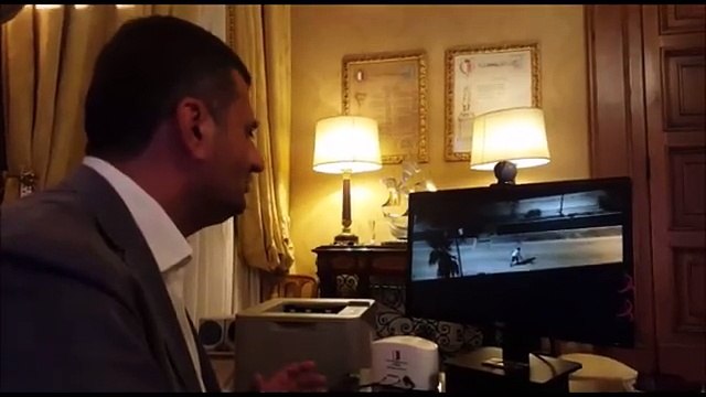 Bari: gare d'appalto, soldi pubblici spesi poi arrivano tre ragazzini e distruggono tutto con un'accetta. Il Sindaco: riprese consegnate alle forze dell'ordine, ma serve insegnare educazione civica