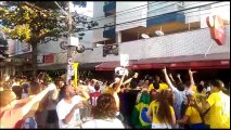 Torcedores comemoram gol da Seleção Brasileira