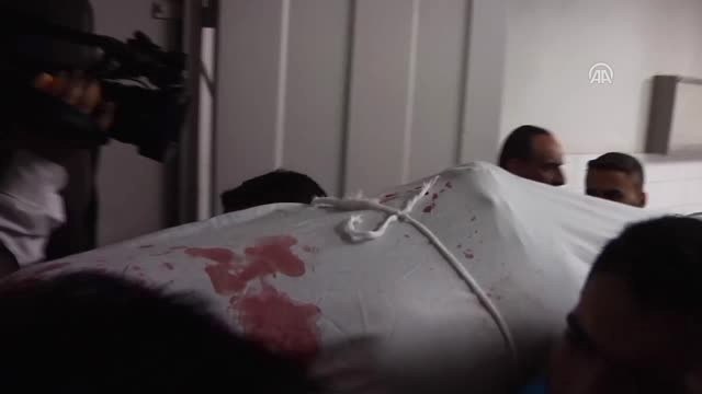 İsrail Askerleri Gazze Sınırında Bir Filistinliyi Şehit Etti - Gazze