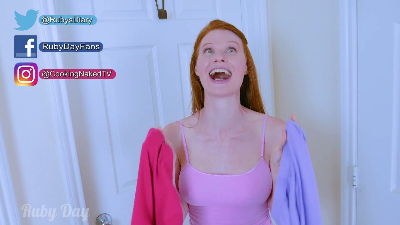 Cooking Naked: Yoga Leggings Unboxing SurpriseYoga Leggings Try On Preview