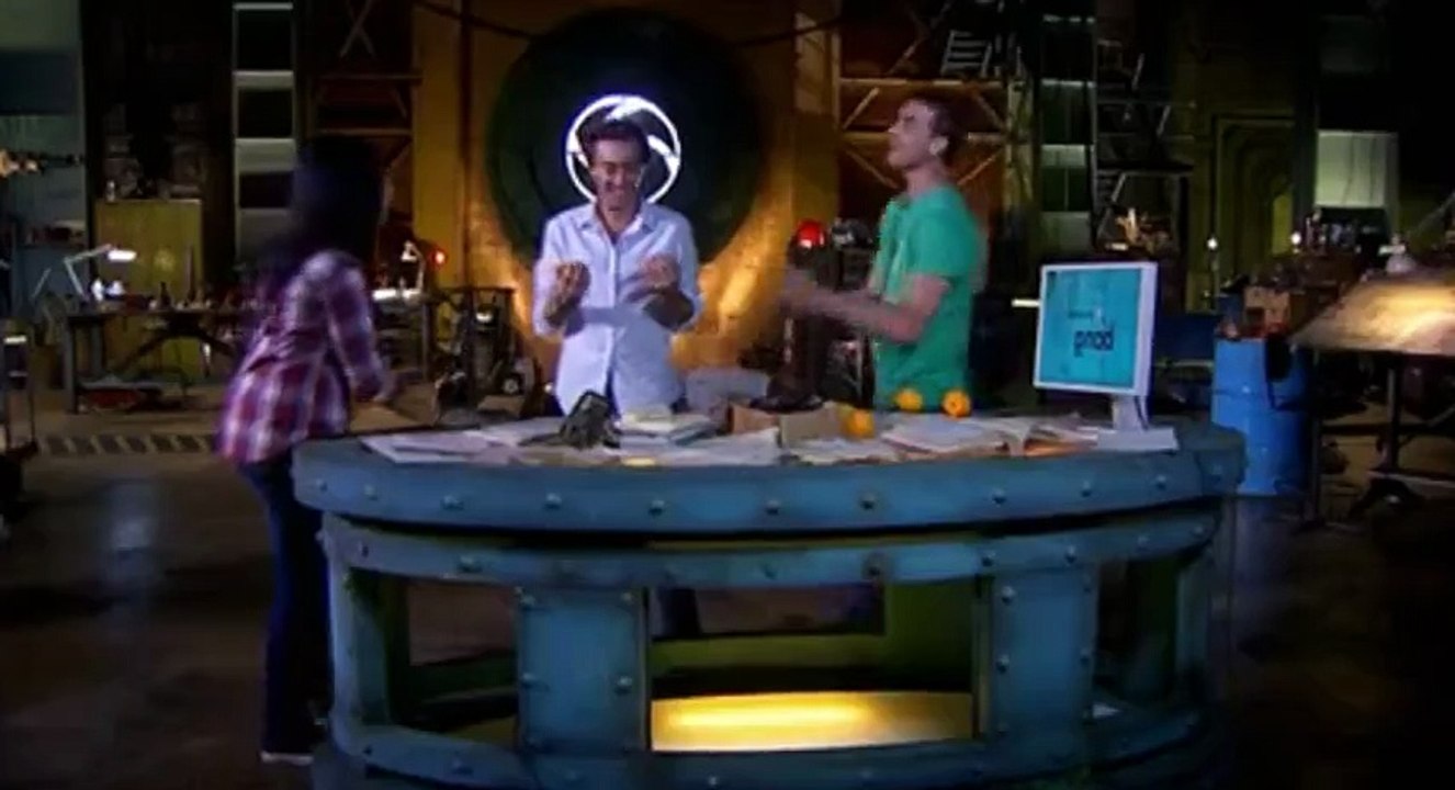 Bang Goes the Theory S01xxE09 Spider Silk   Flight School