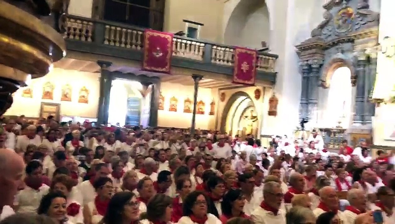 La cofradía de San Saturnino en el día de San Fermín