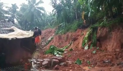 ಮಳೆ ಅಬ್ಬರ: ಪುತ್ತೂರಿನಲ್ಲಿ ಗೋಡೆ ಕುಸಿದು ಅಜ್ಜಿ, ಮೊಮ್ಮಗ ಸಾವು | Oneindia Kannada