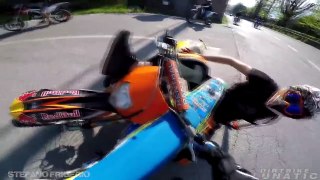 BRUTAL & SCARY MOTORCYCLE CRASHES 2018