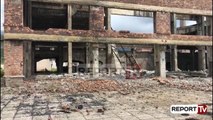 Report Tv - Laç, i zë betoni kur po nxirrnin skrap, vdes 27-vjeçari në Spitalin e Traumës