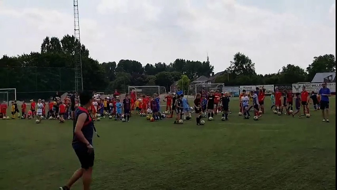 En Belgique, voici à quoi ressemble un entrainement de foot à la Neymar !
