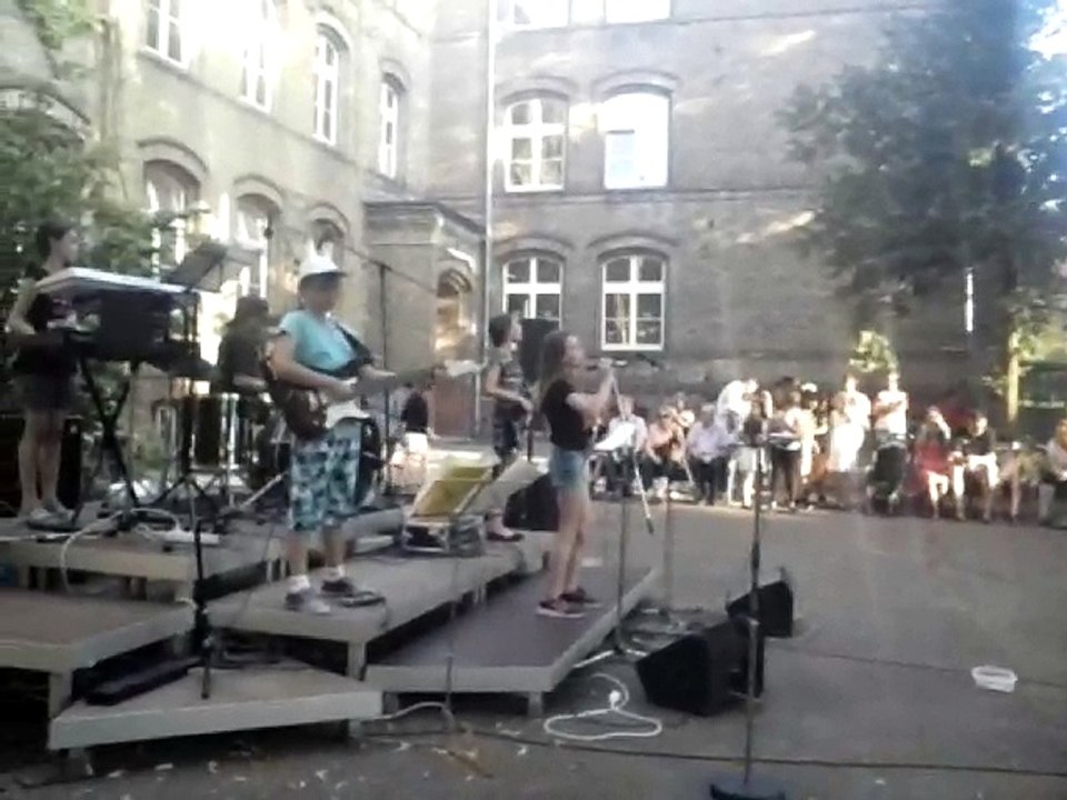 Beautiful singer in the school of Berlin , Germany